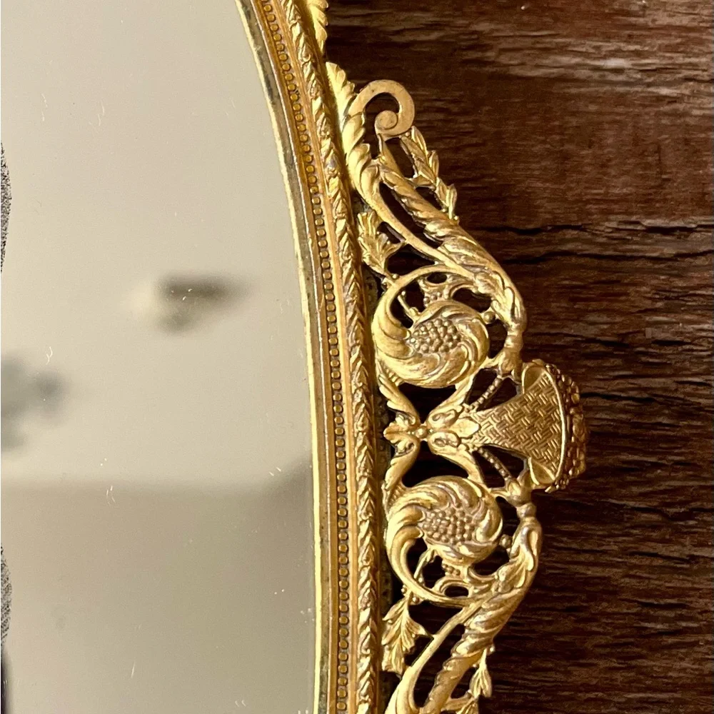 Elegant Gold Oval Mirror 9/14 inch